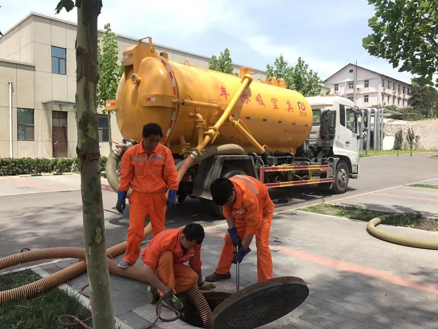 大田化粪池清理与5-8吨吸粪车施工效率分析